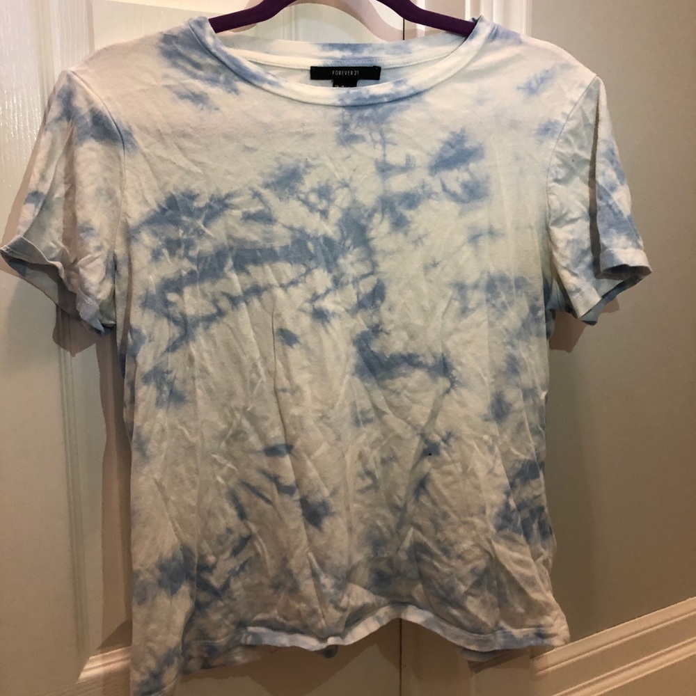 Forever 21 T-shirt